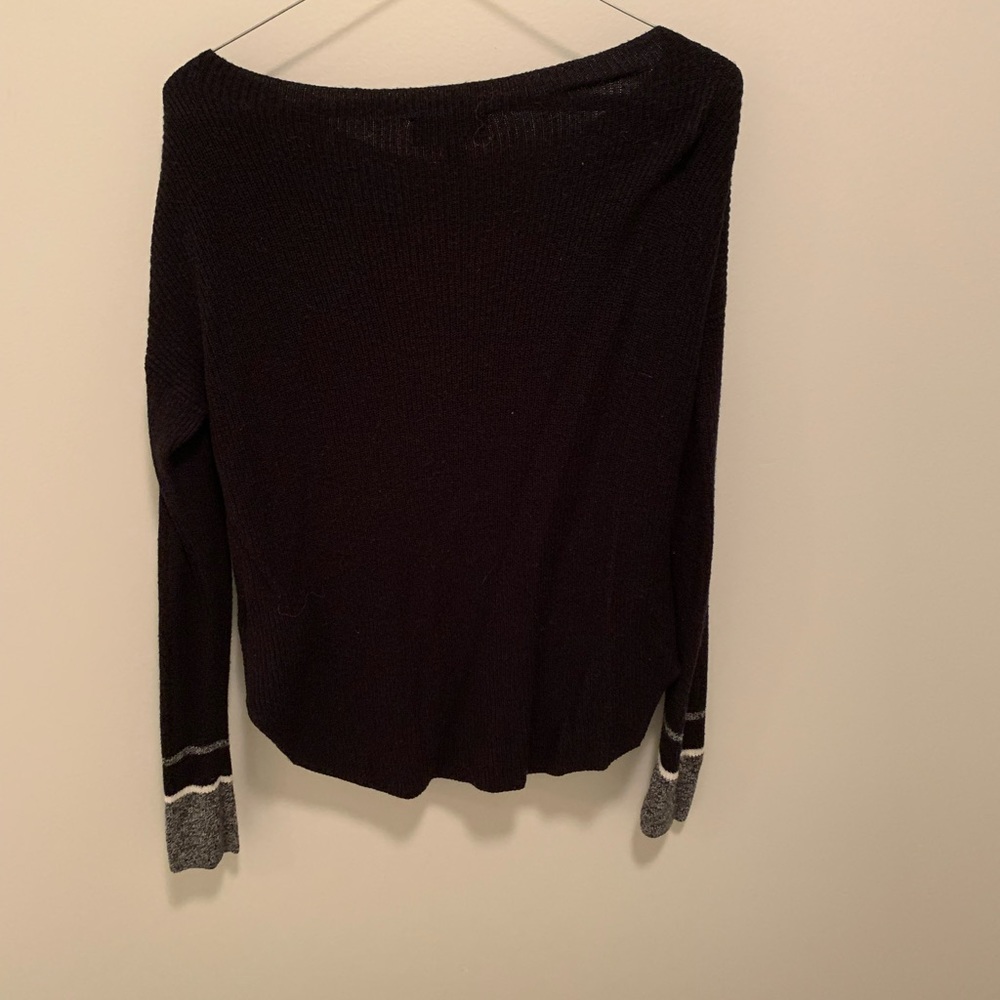 Black express sweater